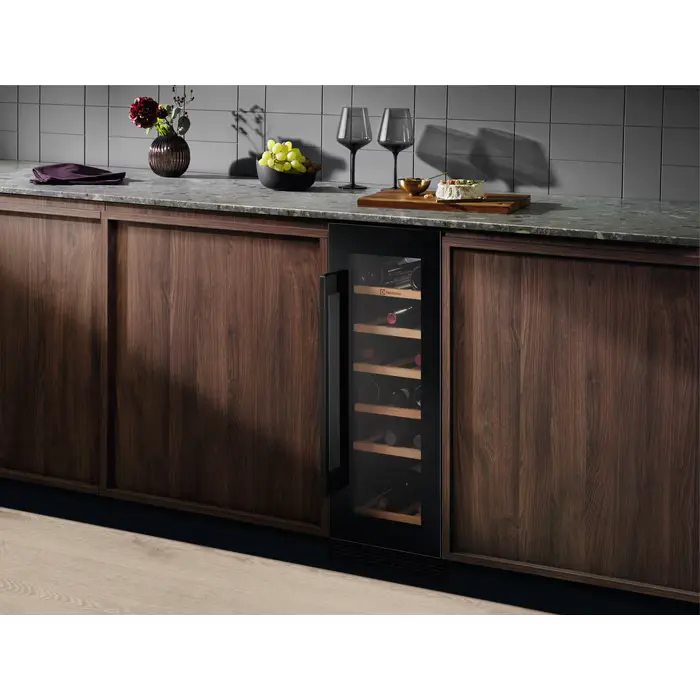 Electrolux Wine cabinet 20 bottles